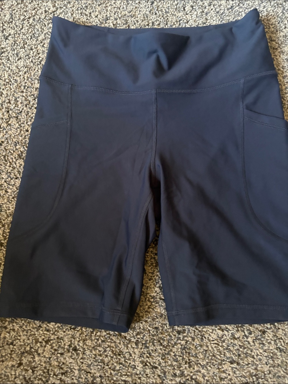 Old Navy Women's Navy High-Rise Bike Shorts with Side Pockets 8 inch inseam